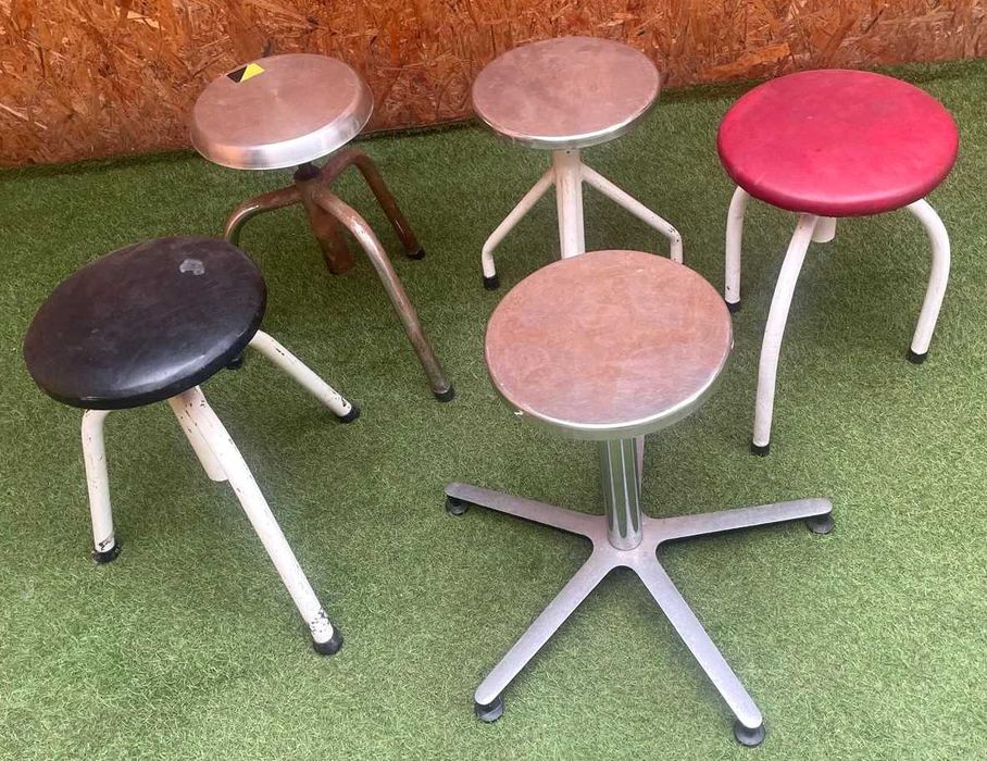 Bancos antigos, rotativos, ajustaveis de oficios