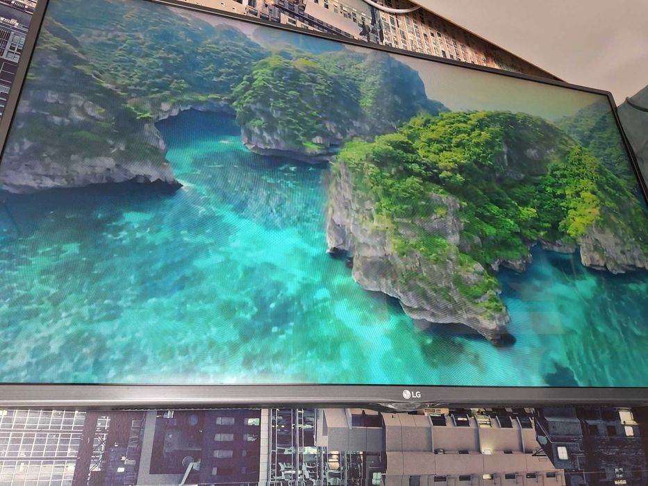 телевізор LG 42LF5800