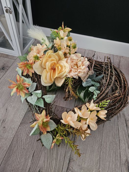 Komplet kompozycji nagrobnych. Zestaw funeralny. Komplet na pomnik