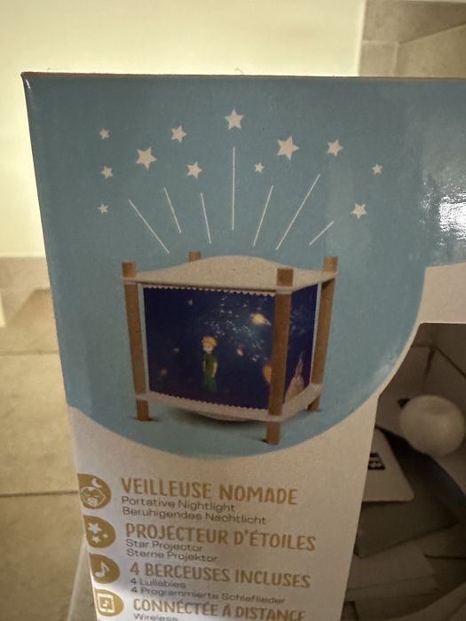 Candeeiro projetor noturno de bebé com música
