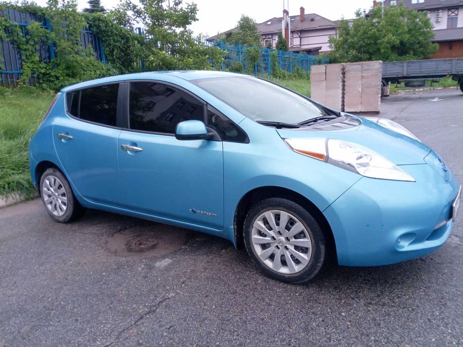 Електромобіль электромобиль Nissan Leaf 2015