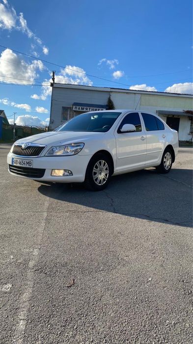 Автомобіль Шкода Октавія 2012