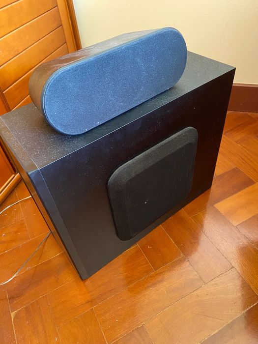 Subwoofer Samsung E coluna central
