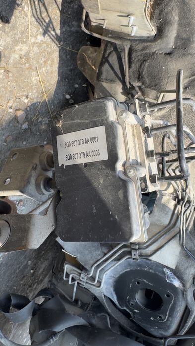 Módulo de ABS Seat 6L VW POLO IV (9N_, 9A_) 1.4 TDI 6Q0614117R