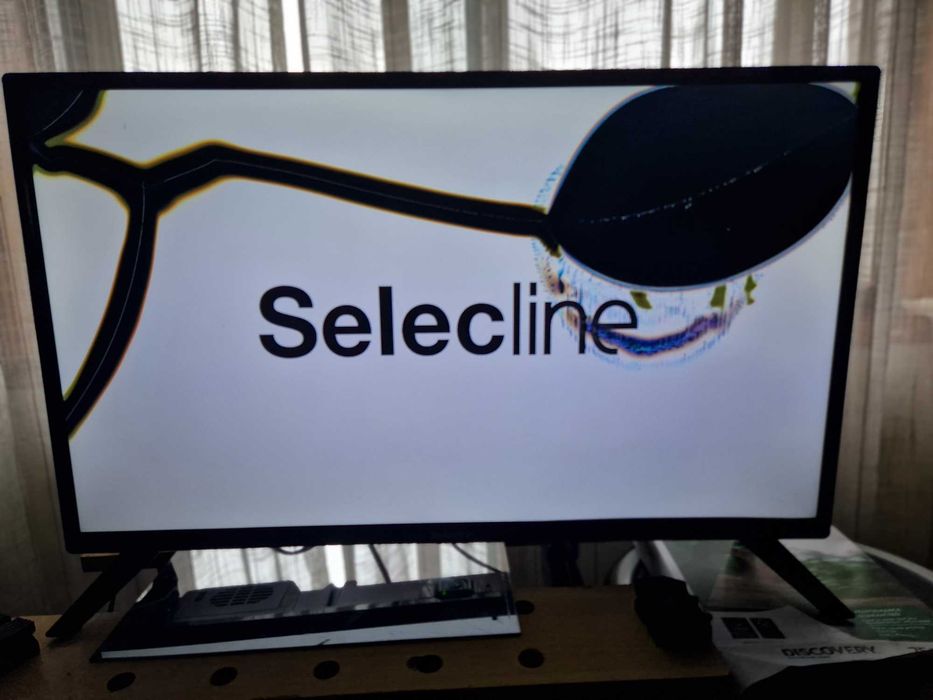 TV Select line com ecran partido