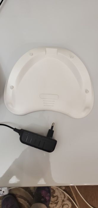 Продаю лампу для манікюру SUN 5 plus