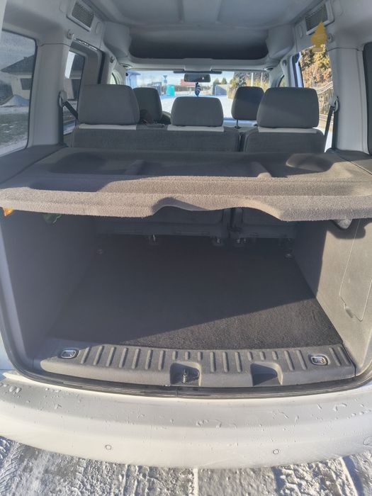 VW Caddy 3  2013rok 1.6 tdi hak holowniczy
