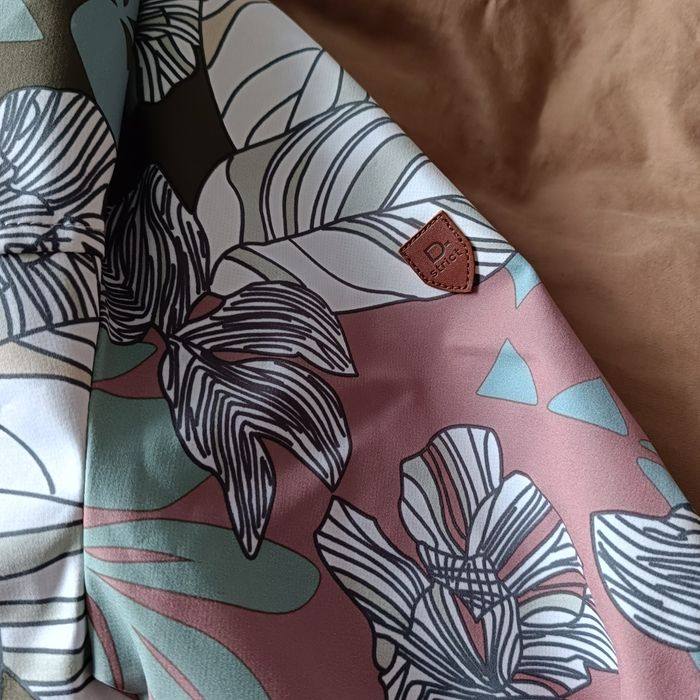 Kurtka pastelowa District wiatrówka