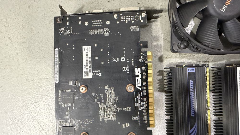 Assus grafica memorias DDR3