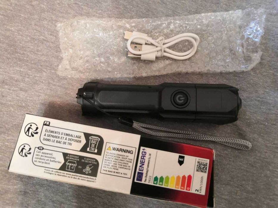 Портативний USB-зарядка ліхтар фонарь