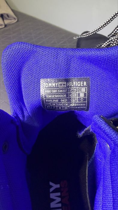 Buty tommy hilfiger nowe nie używane cieple wygodne