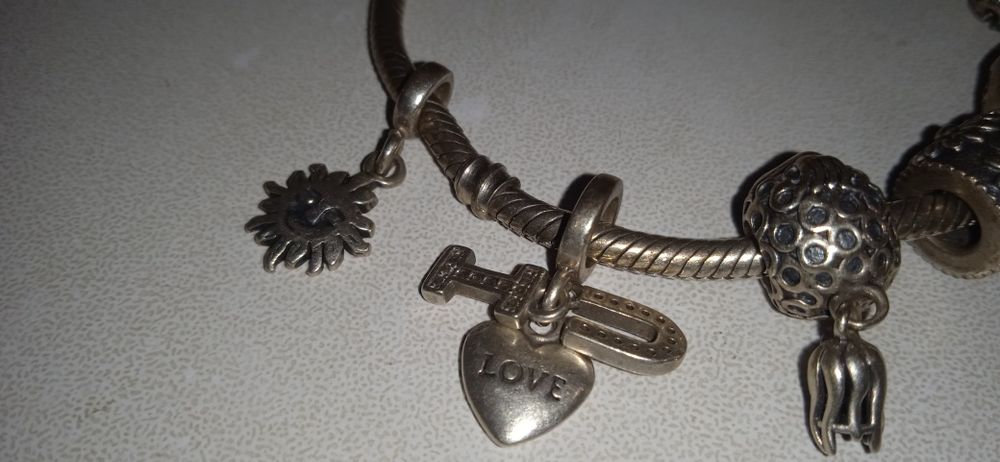 Срібний браслет у стилі Pandora