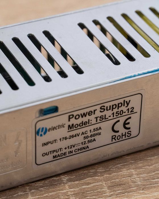 Transformador/Adaptador (220V-12V (12,50A) Novo