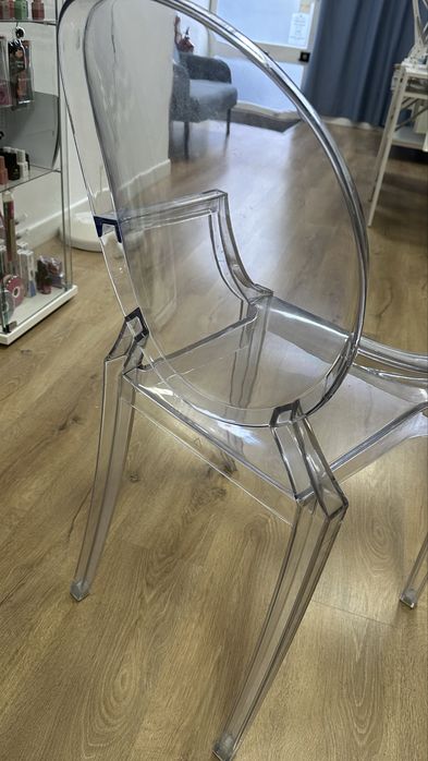 Cadeira Ghost Acrílico
