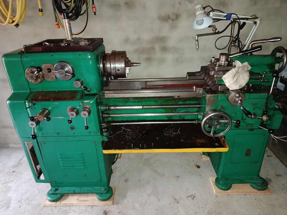 Токарний станок 1М61 в ідеальному стані