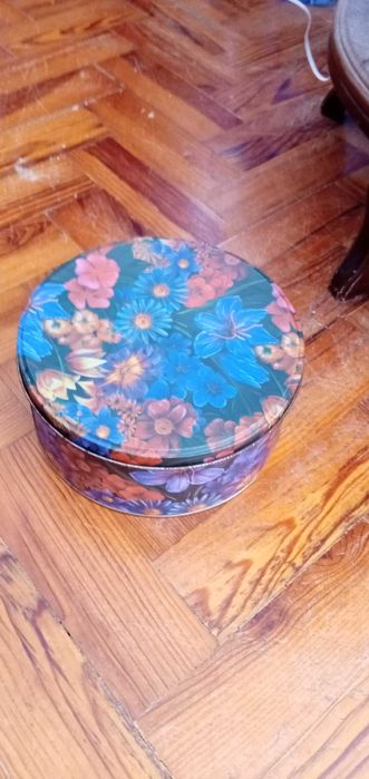 Lata de Bolachas Vintage do Pai do amigo Francisco10E-CaixaAVo7EDesde2