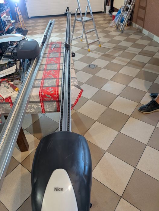 Napęd garażowy Nice