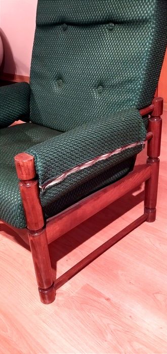 Fotel PRL lata 80te drewno bukowe ciemnozielone obicie.