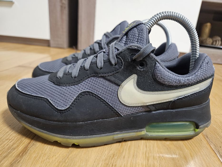 Nike airmax Motif 38