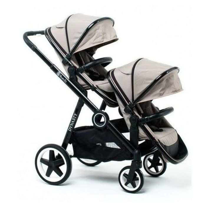 Коляска для двійні та погодок .