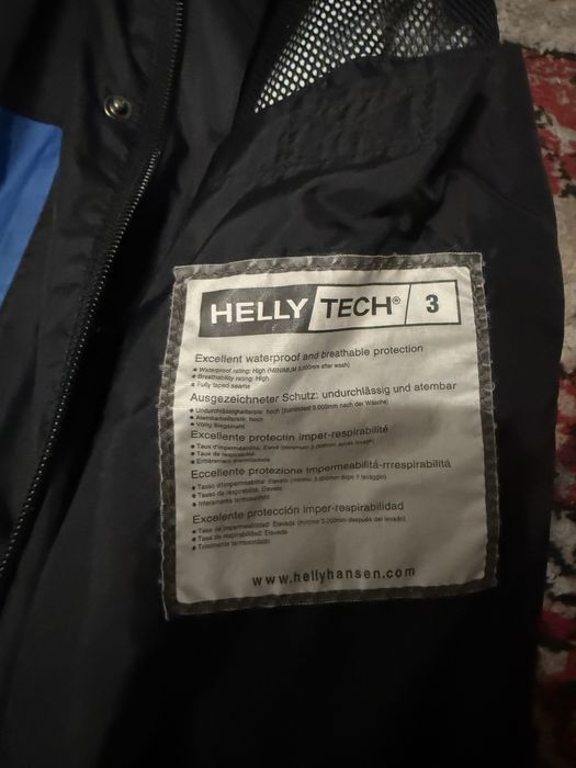 Вітровка Helly Hansen