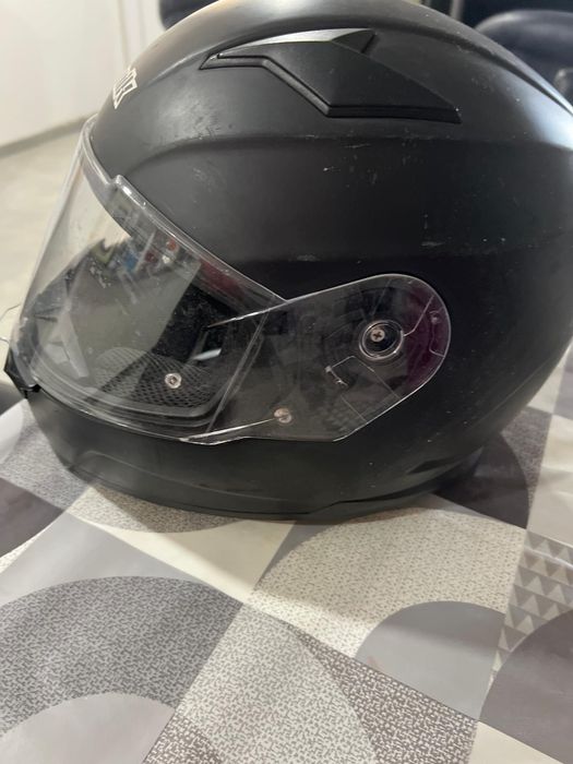 Capacete semi-novo