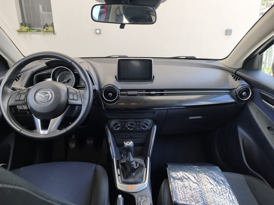 Mazda 2 1,5 gasolina