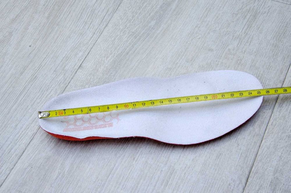 Кросівки жіночі Asics Gel Nimbus 24. Устілка 24,7 см
