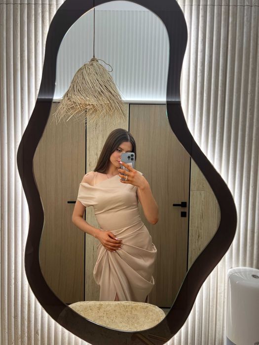 Святкове плаття PrettyLittleThings