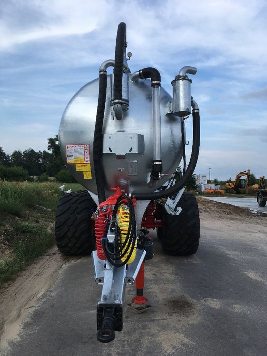 Beczkowóz wynajem, wóz asenizacyjny, pichon