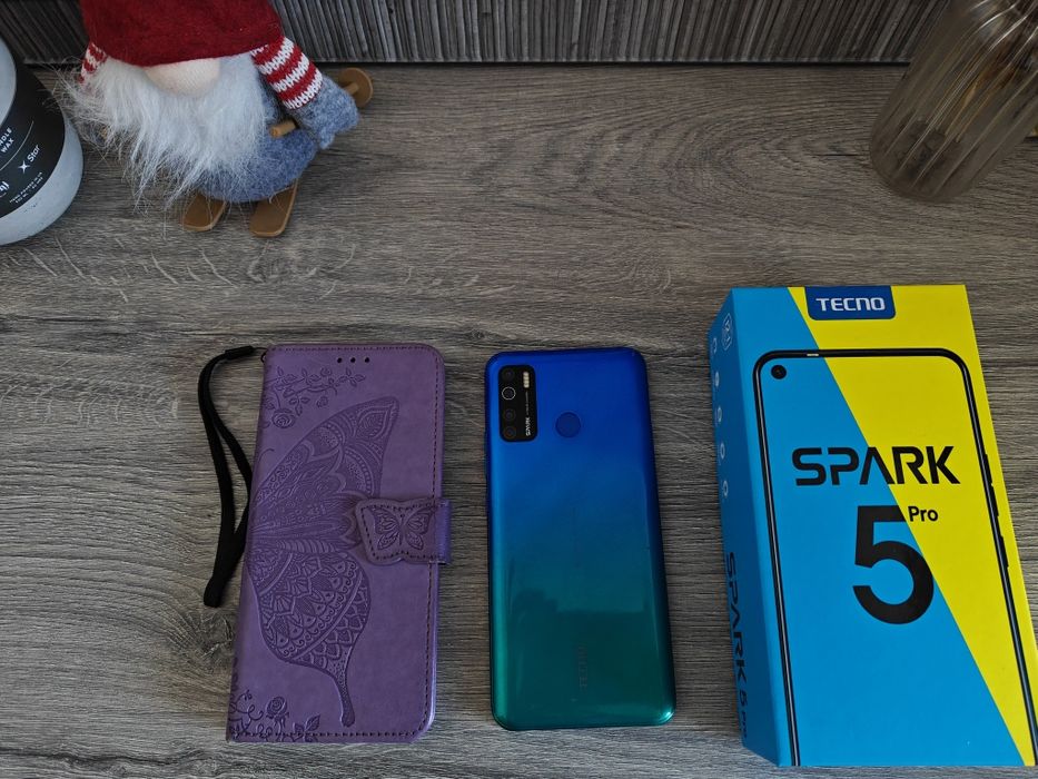 Телефон Tecno Spark 5 pro 4/128 GB