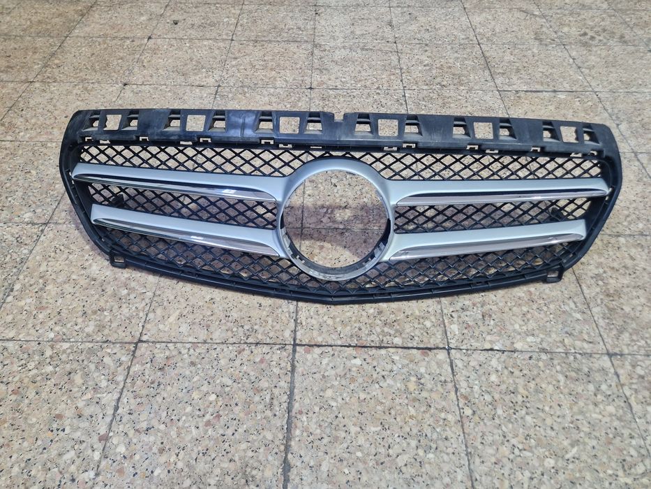 Grelha Mercedes classe A
