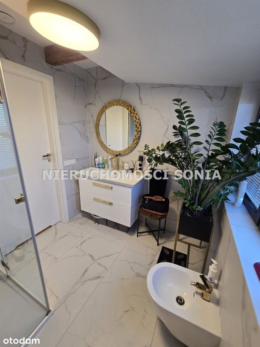 Stylowy loft 77 m² ostatnie piętro do zamieszkania