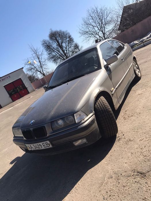 Продам Bmw E36 1.6 Газ бензин compact