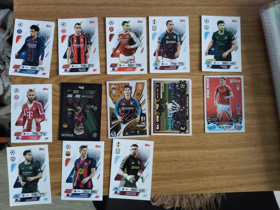 Troco cromos match attax