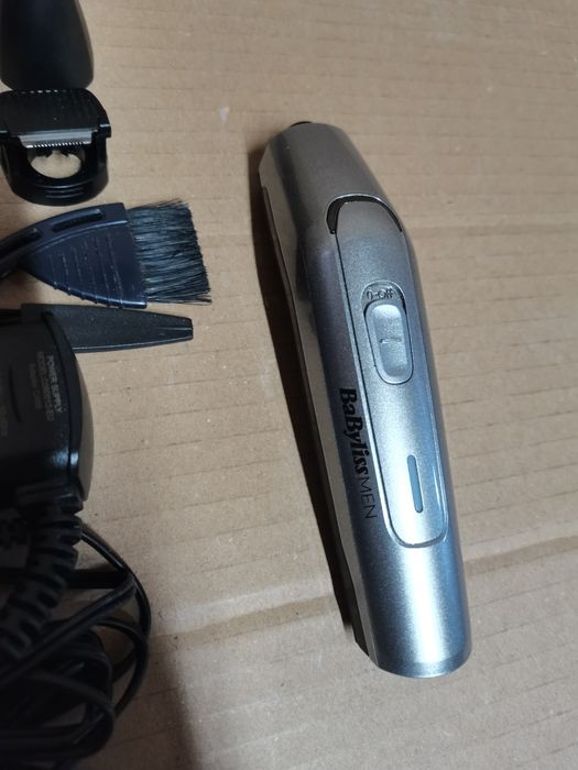 Trymer Babyliss 10 w 1 tytanowy zestaw