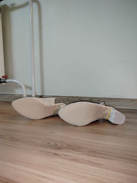 Buty na obcasie damskie