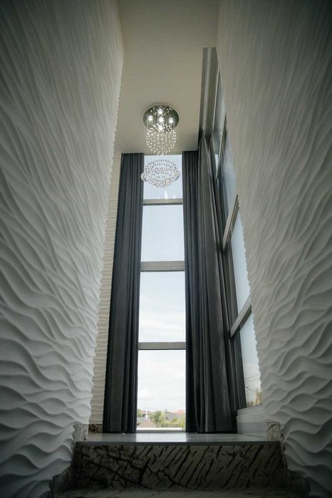 Продаж будинку з басейном та готовим для проживання у Вовчинцях