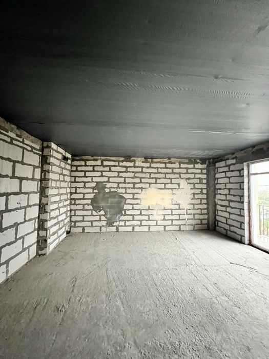 В Продажу 3 к к в Клубному Домі  в Новобудові