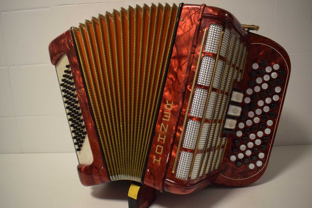 Acordeao Hohner Picolo 2 Voz. N. 221