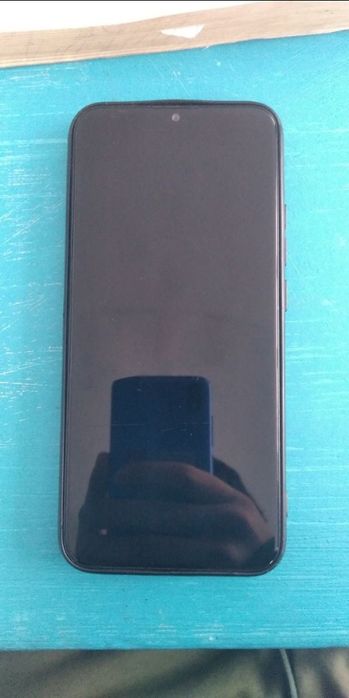 Продам телефон техно