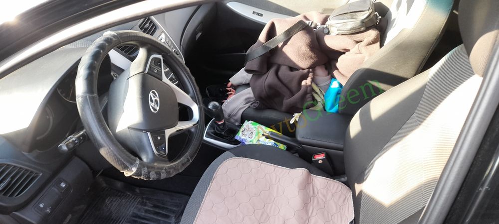 Підлокітник для Hyundai Accent 13 / Хюндай АКЦЕНТ