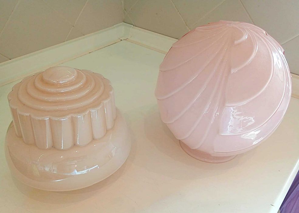 Conjunto 2 Globos Vidro Art Deco