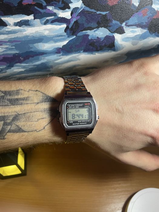 Годиник касіо/Casio