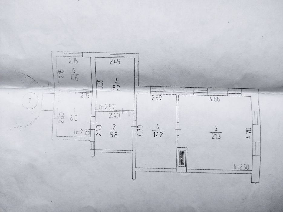 Продам 3- ну квартиру в центрі Зміїва