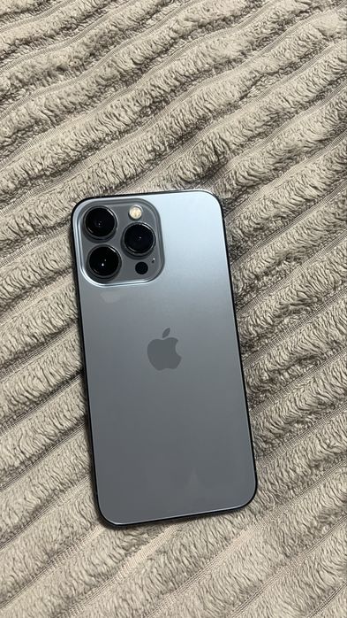 Продам iPhone 13pro