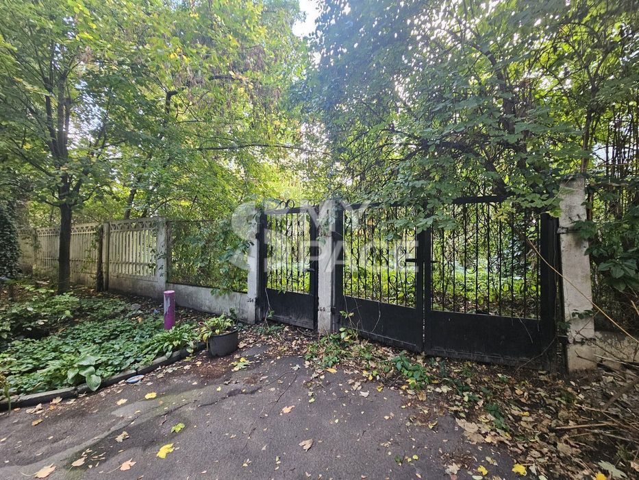 ділянка(15 соток)у власності. Під забудову Ярославів вал 17 Київ Центр