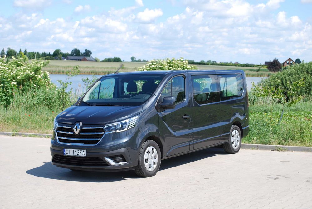 Wynajem busa 9 osób, Renault Trafic, wakacje, wyjazdy służbowe, imprezy okolicznościowe