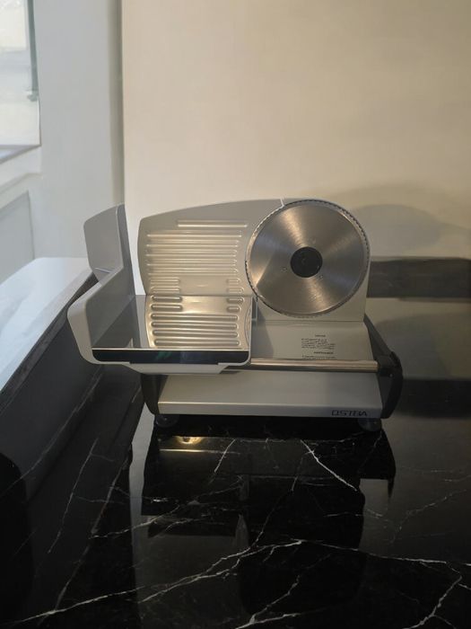 Krajalnica elektryczna do mięsa i sera jak Nowa 0-15mm 150W Ostba