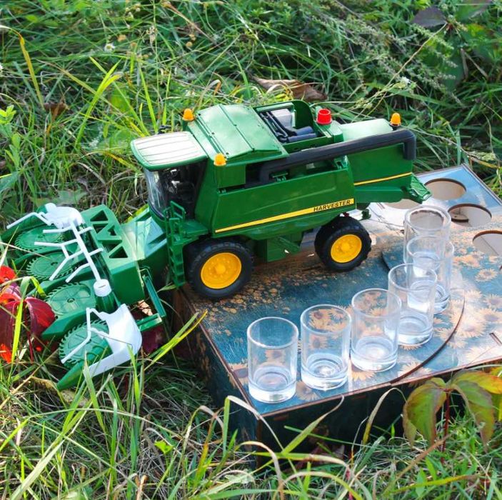 Наливатор для горівки Танк, комбайн  Автобармен на 6 чарок